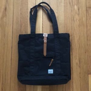 Herschel tote
